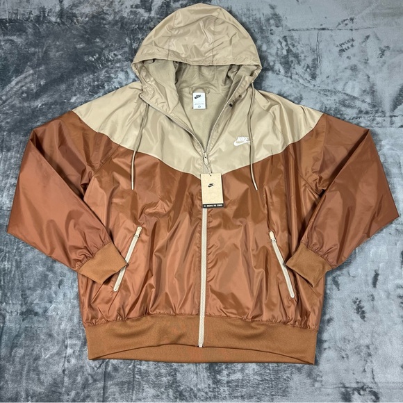 NWT Nike Men’s L Full Zip Brown Tan Windrunner Windbreaker Hooded Jacket Vented - Picture 16 of 16